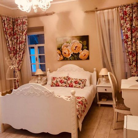 The White Hotel Alaçatı Buitenkant foto