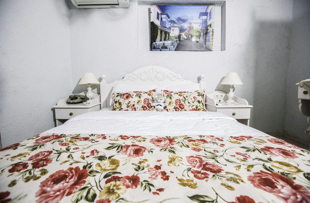 The White Hotel Alaçatı Buitenkant foto