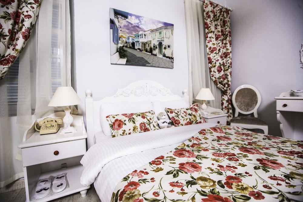 The White Hotel Alaçatı Buitenkant foto